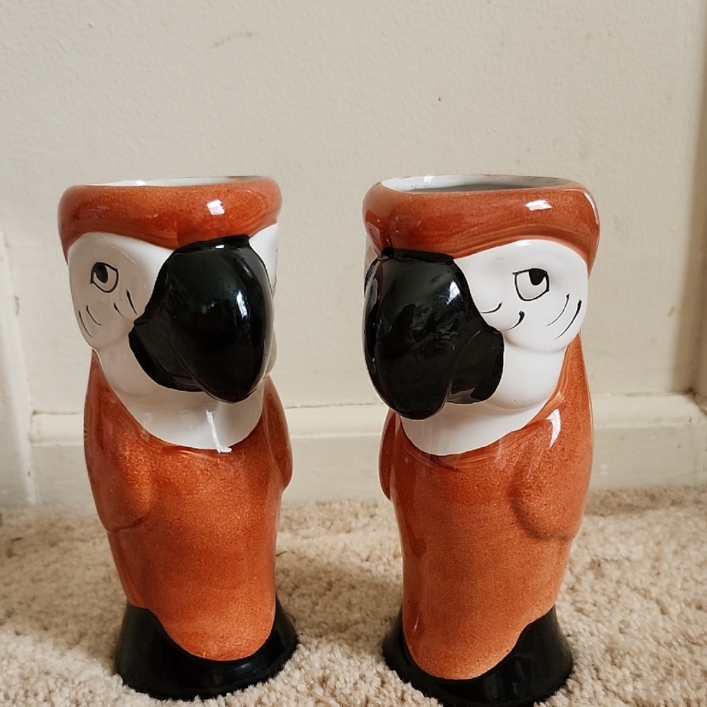 Parrot Studio Ceramic Bird Cups Vases Orange Black Luau Party Tiki Set Of 2